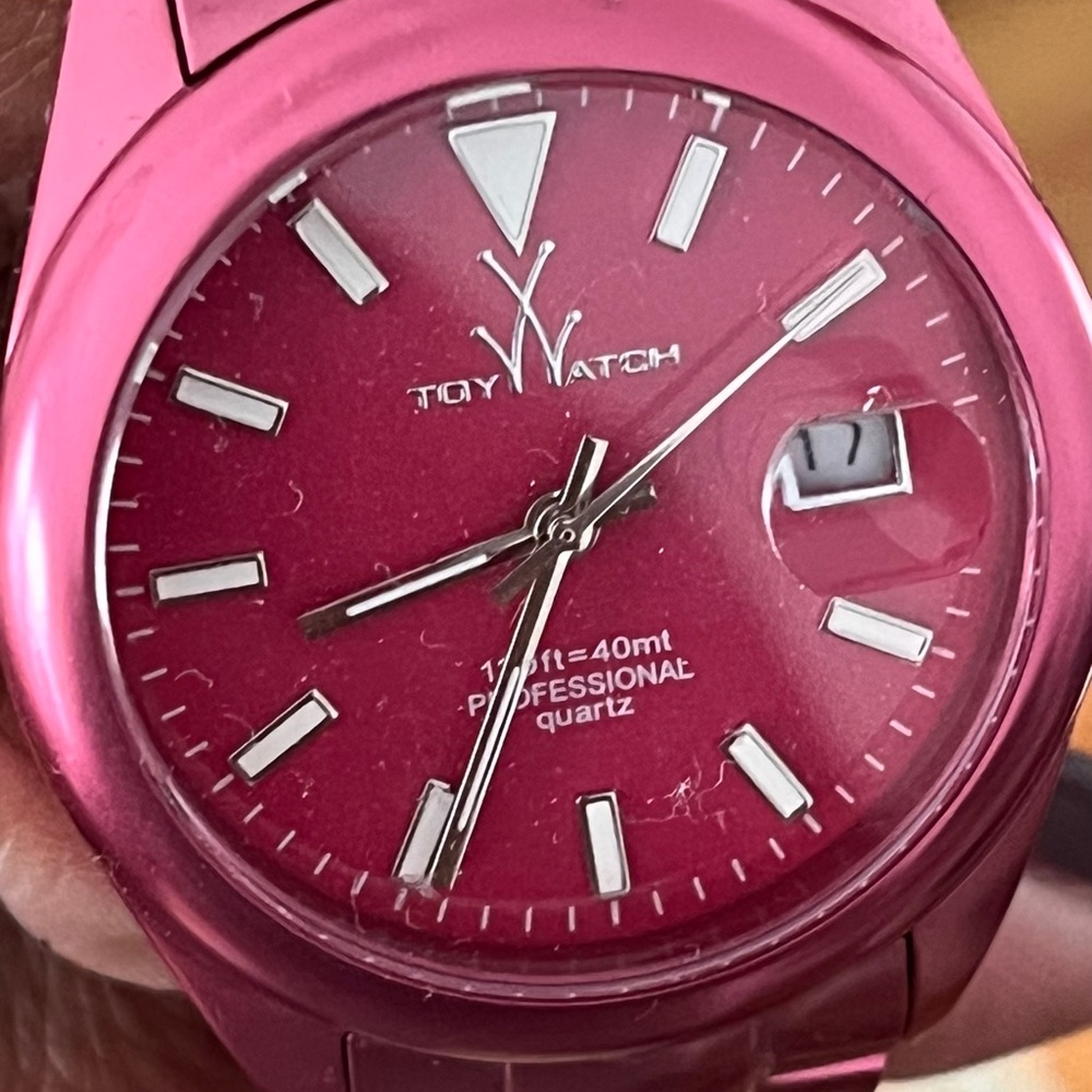 ToyWatch ME31PS Ladies "Metallic Stones" Pink Aluminum Watch. Needs a battery